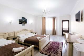 Отель Diamond Resort White Буковель Стандартный четырехместный номер-2