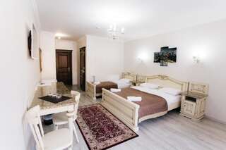 Отель Diamond Resort White Буковель Стандартный трехместный номер-2